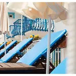 Mavi Yaprak Hotel *