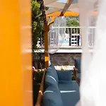 Mavi Yaprak Hotel *
