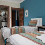 Mavi Yaprak Hotel